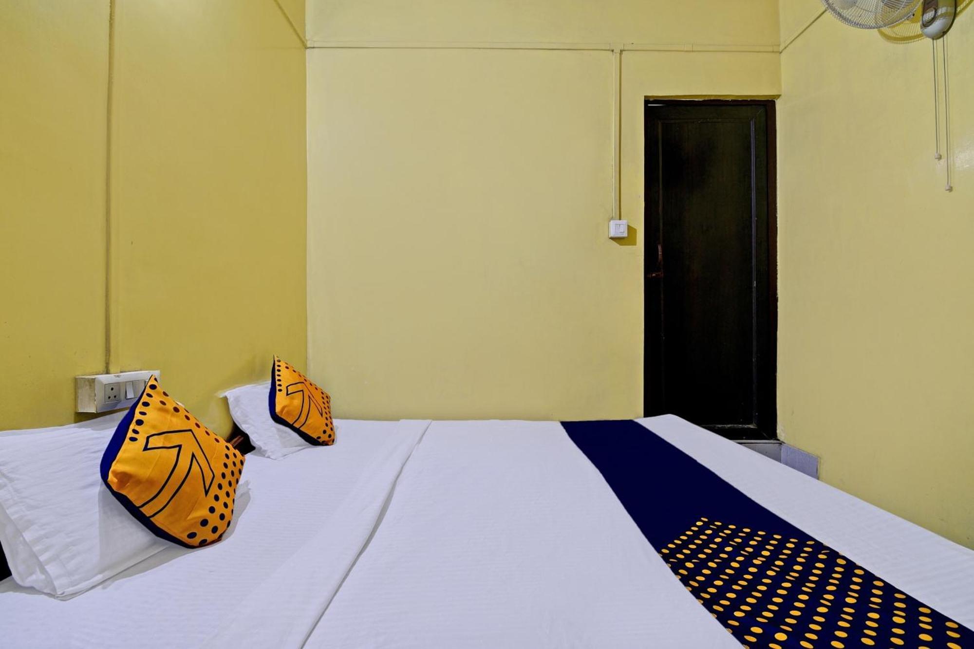 Oyo Flagship Thank You Lodge Nac Dispur Екстер'єр фото